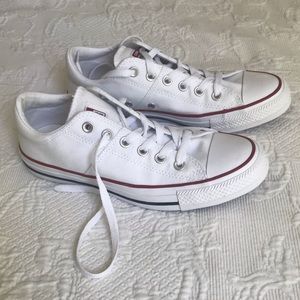 NWOT Converse “Madison” low top white size 8 women